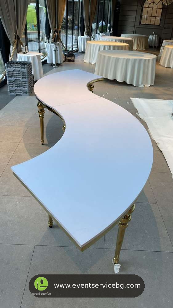 Gaudi stolovi