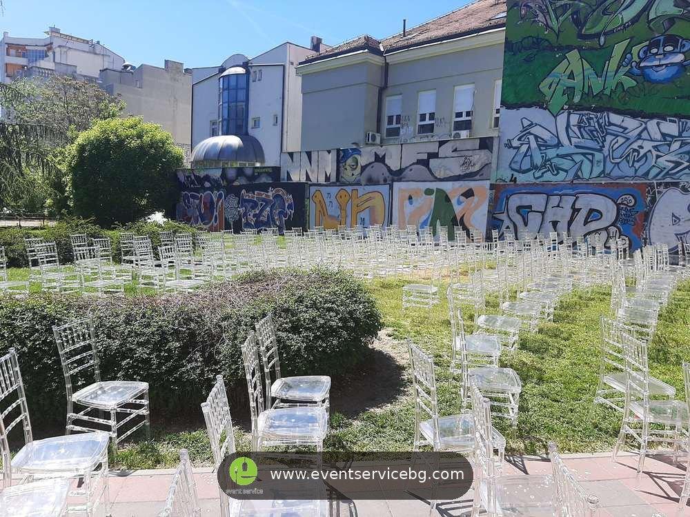 Iznajmljivanje providnih stolica