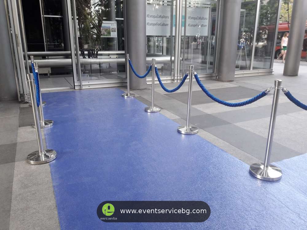 Iznajmljivanje crvenih tepiha